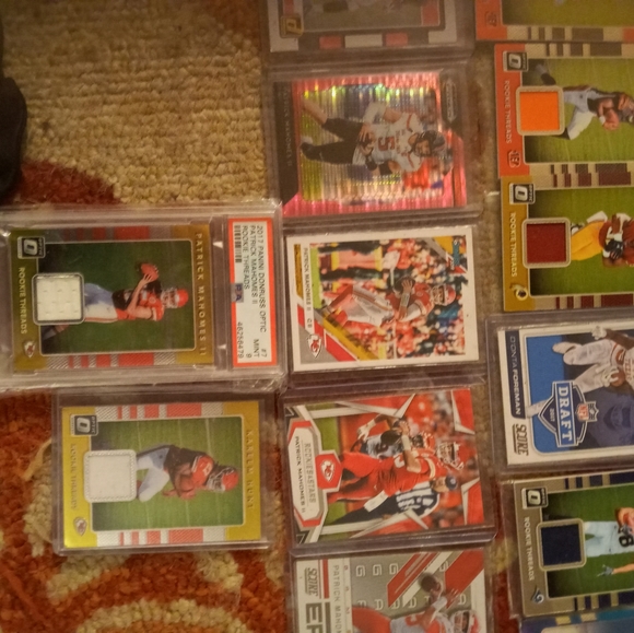 30 rookie threads with 20 something rookies just alike 1 Taiwan Taylor/49 - Picture 9 of 13